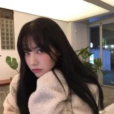 娱乐吃瓜酱 女大学生