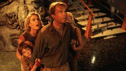 怪形1在线观看,原始恐惧的诞生在线惊悚之旅